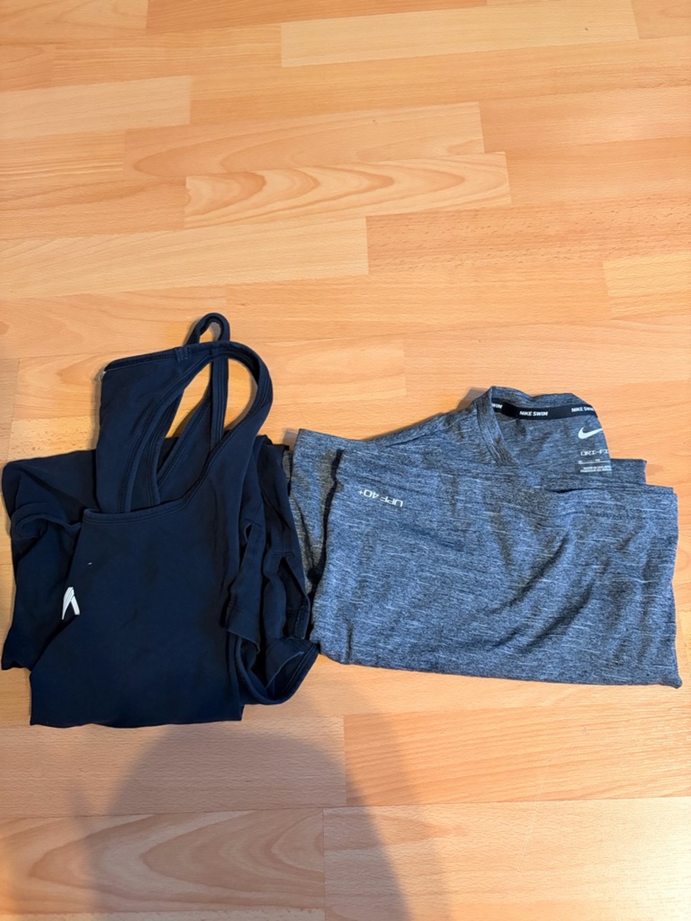 Alphalete and nike tank bundle